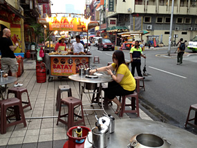 Kuala Lumpur Chinatown eten op straat