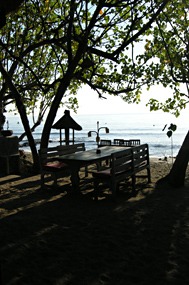 bali-taman-sari-restaurand-strand