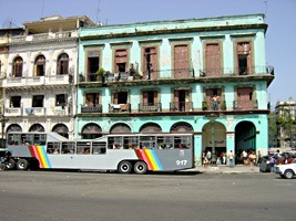 cuba-kameelbus