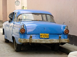 cuba-oldtimer-blauw