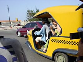 havana-cocotaxi-1