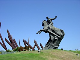 monument-generaal-maceo