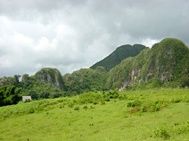 vinales-mogotes