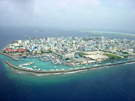 malediven-watervliegtuig-01