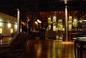 borneo-rainforest-lodge-restaurant-01