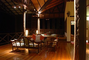 borneo-rainforest-lodge-restaurant-05