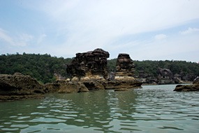 maleisie-bako-kust-rotsen-03