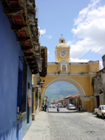 antigua-kerktoren-straat