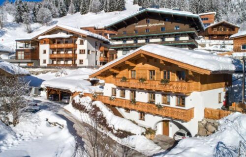 Bachgut Luxus Suite B1